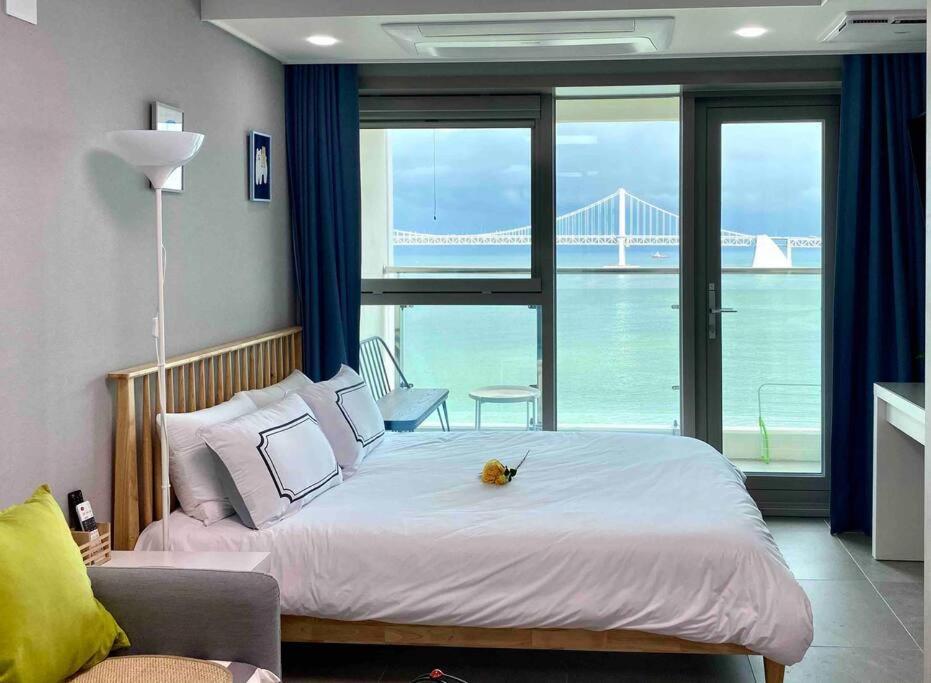 Gwangan-Ri Grand Terrace Ocean View Appartamento Busan Esterno foto