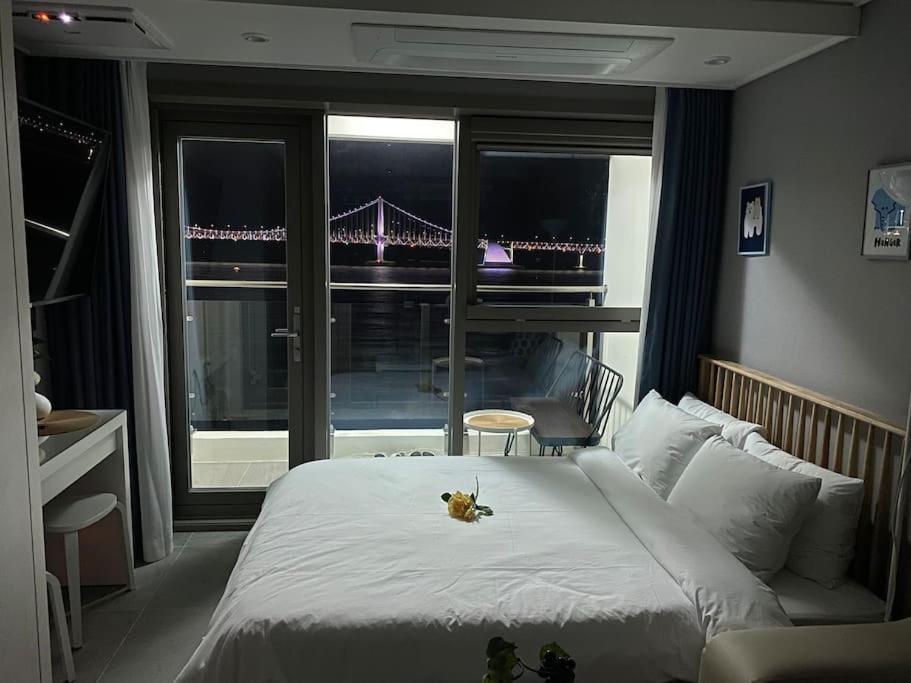 Gwangan-Ri Grand Terrace Ocean View Appartamento Busan Esterno foto